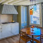 Casa Luce Lägenhet *